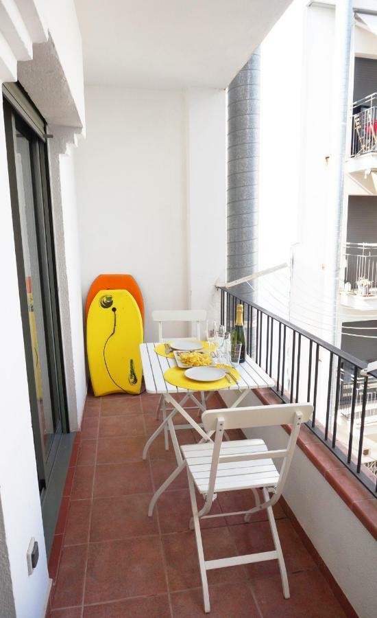 Happy Holiday Beach Home Sitges Eksteriør bilde